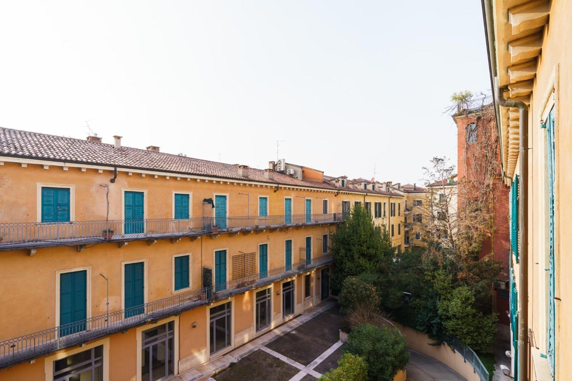 Residenza Cattaneo Apartment Verona Ngoại thất bức ảnh